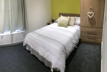 4 bed house, Camden street, Near university, Middlesbrough, TS12EG - Image 2